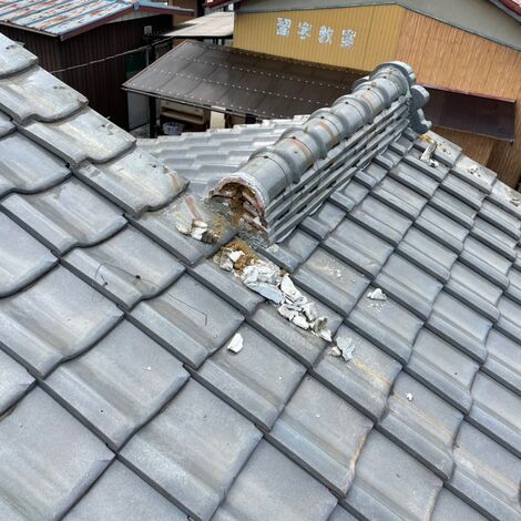 LINE_ALBUM_2022.02.28~03.03 四日市市智積町 加藤様邸 漆喰・ラバー・雀口板金工事_220304_13